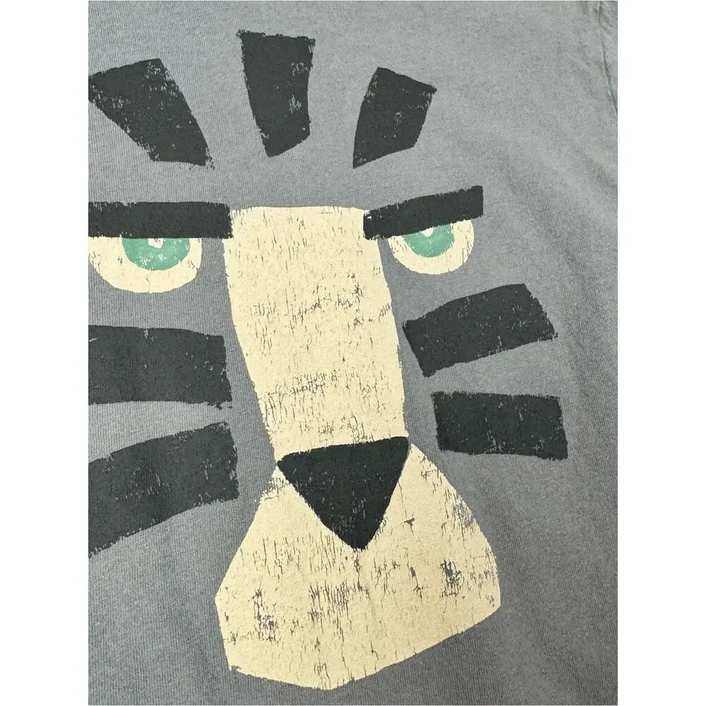 Zara Kids Grey Long-Sleeve Tee with Lion Graphic ~ 3/4